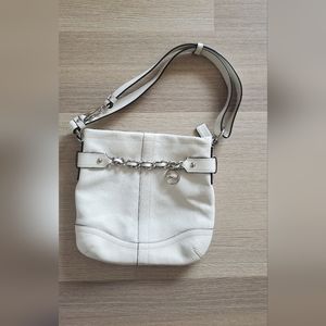 Coach Handbag White Leather silver chain and buckles